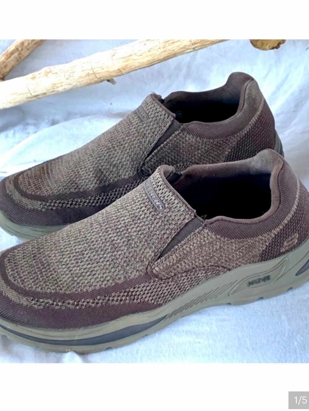 Sketchers Arch-Fit Shoes